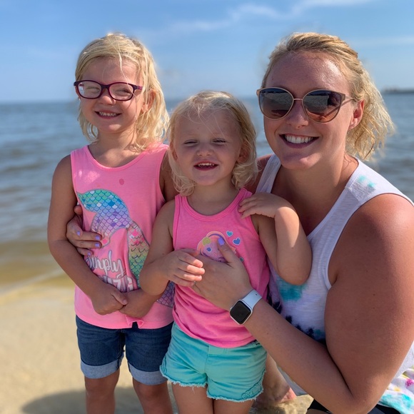 Meet your Posher, Emily - Picture 3 of 10